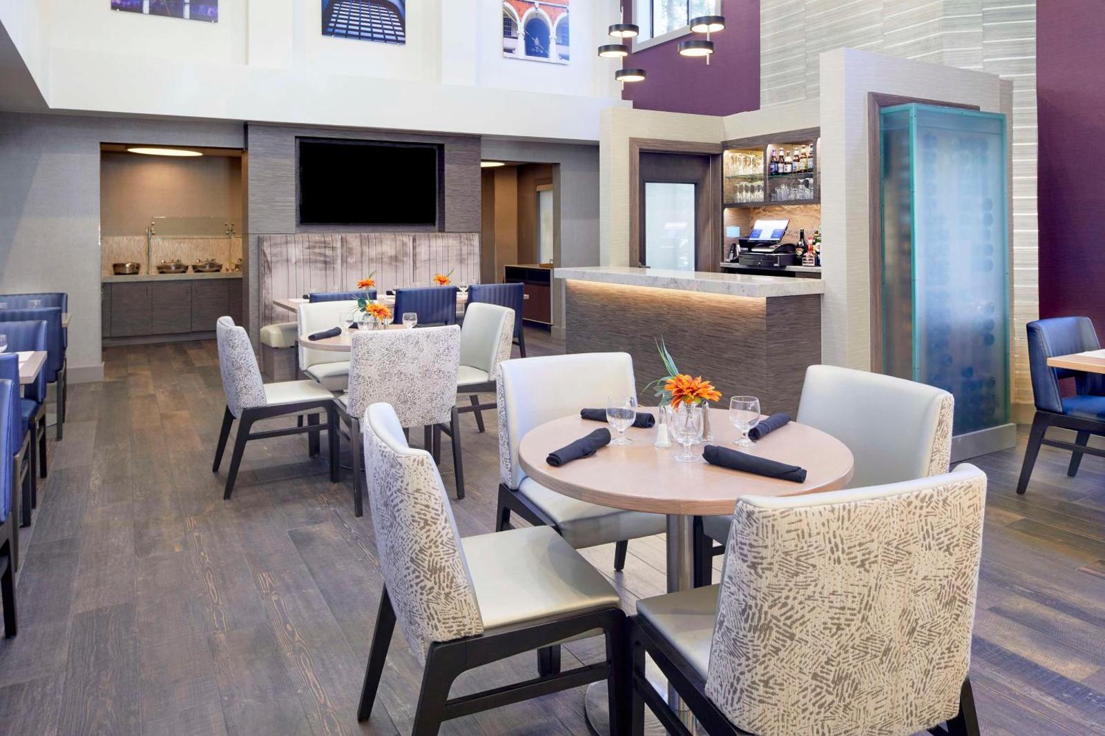 DoubleTree by Hilton Atlanta Alpharetta-Windward Main image 2